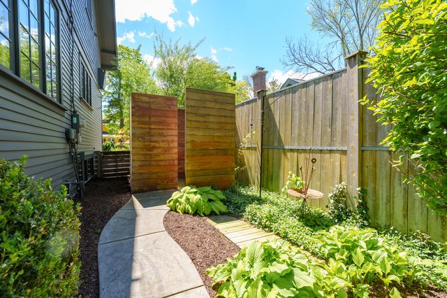 1587 S Spruce Drive, Kalamazoo City, MI 49008