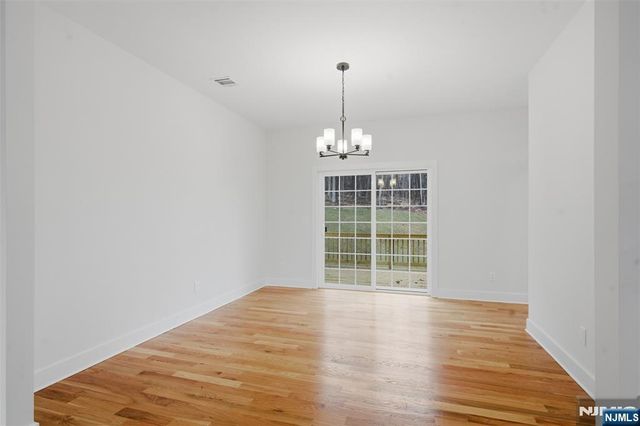 16 McDonald Court, New Windsor, NY 12553