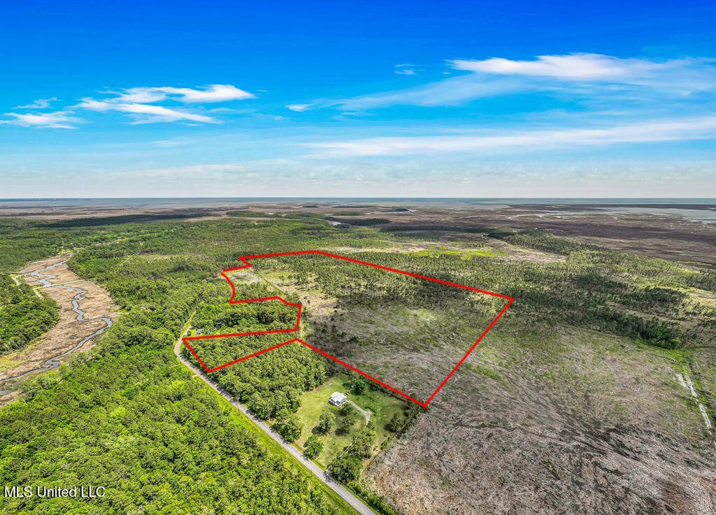 04 Bayou Cumbest Road, Moss Point, MS 39562