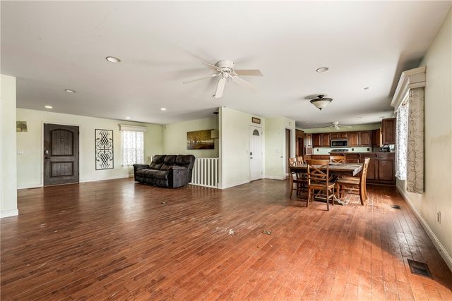 13638 Spring Road, Bentonville, AR 72712