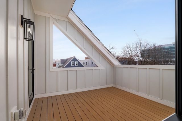 21 South Waverly 21, Boston, MA 02135