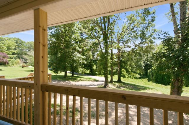 550 Central Ave, White Bluff, TN 37187