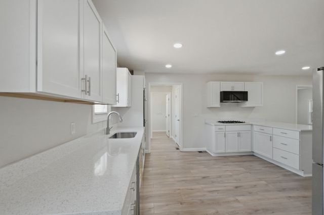 550 Central Ave, White Bluff, TN 37187