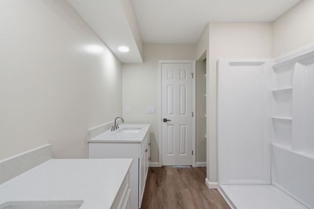 550 Central Ave, White Bluff, TN 37187