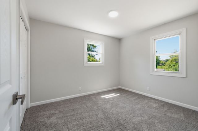 550 Central Ave, White Bluff, TN 37187