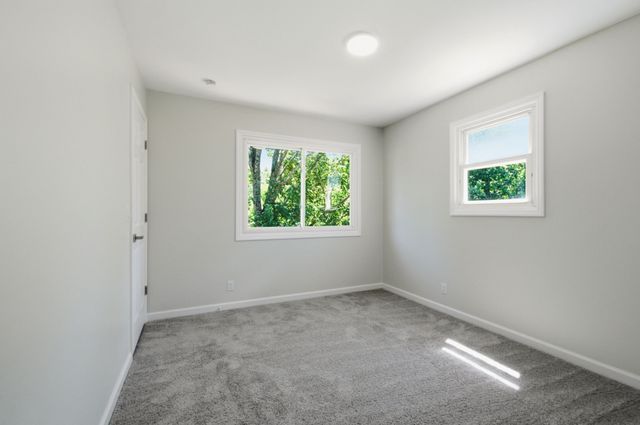 550 Central Ave, White Bluff, TN 37187