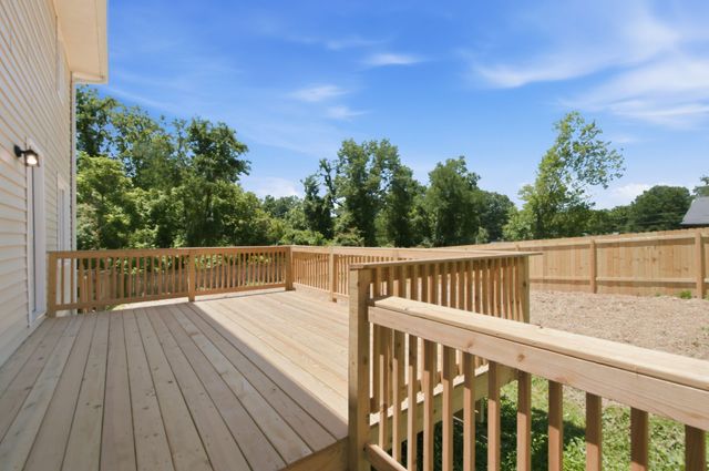 550 Central Ave, White Bluff, TN 37187