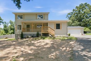 550 Central Ave, White Bluff, TN 37187