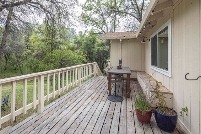 12874 Green Valley Cir, Groveland, CA 95321