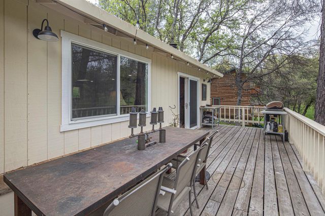 12874 Green Valley Cir, Groveland, CA 95321