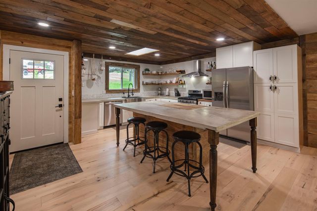 12874 Green Valley Cir, Groveland, CA 95321