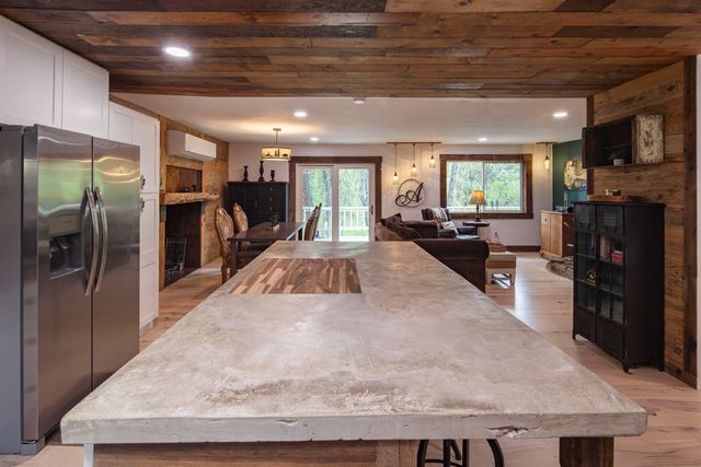 12874 Green Valley Cir, Groveland, CA 95321