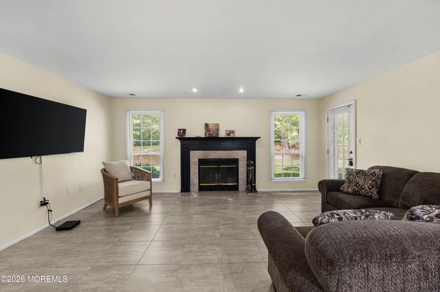 471 Hawthorne Place, Morganville, NJ 07751