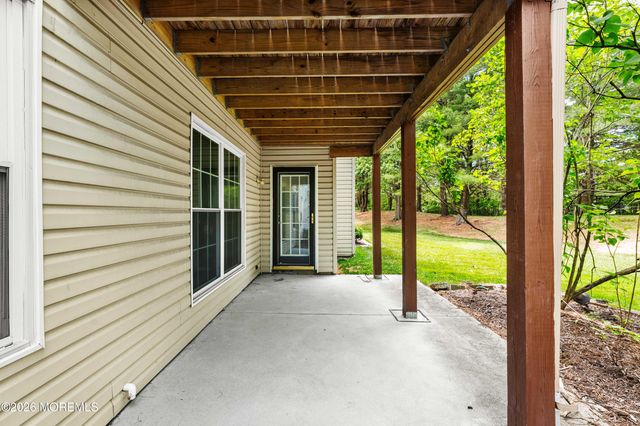 471 Hawthorne Place, Morganville, NJ 07751