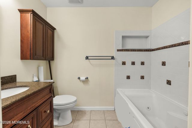 471 Hawthorne Place, Morganville, NJ 07751