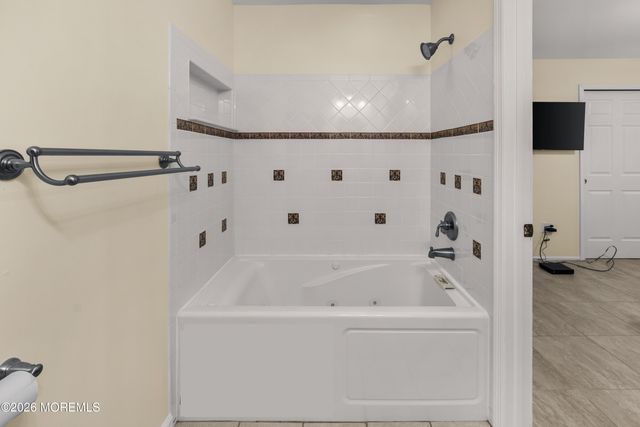 471 Hawthorne Place, Morganville, NJ 07751