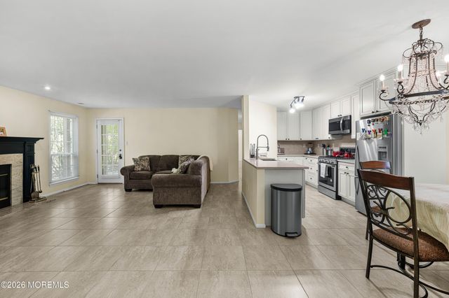 471 Hawthorne Place, Morganville, NJ 07751