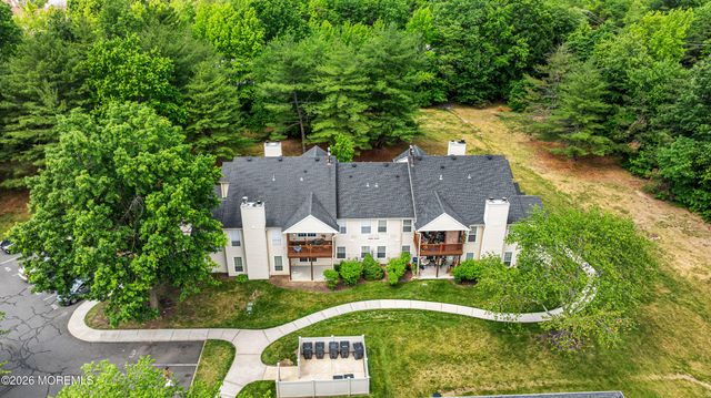 471 Hawthorne Place, Morganville, NJ 07751