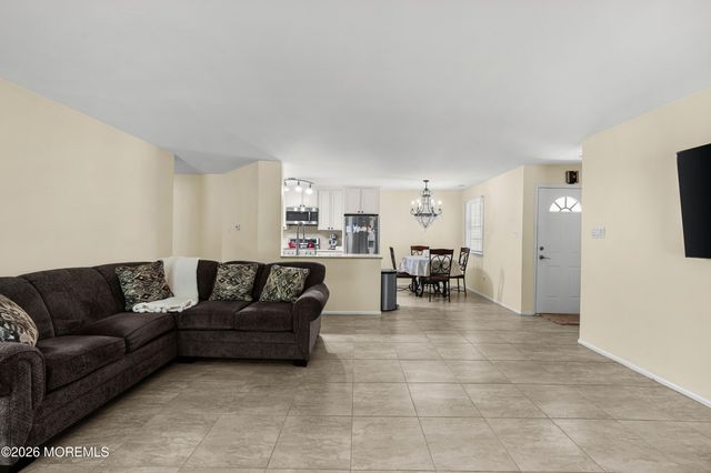 471 Hawthorne Place, Morganville, NJ 07751