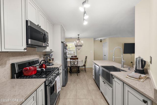 471 Hawthorne Place, Morganville, NJ 07751