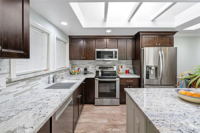 2046 Via Mariposa E P, Laguna Woods, CA 92637