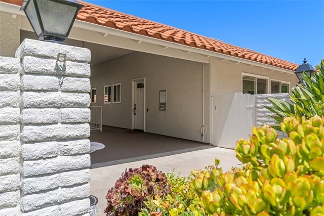 2046 Via Mariposa E P, Laguna Woods, CA 92637