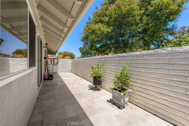 2046 Via Mariposa E P, Laguna Woods, CA 92637