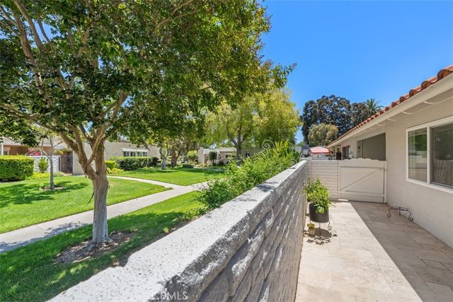 2046 Via Mariposa E P, Laguna Woods, CA 92637