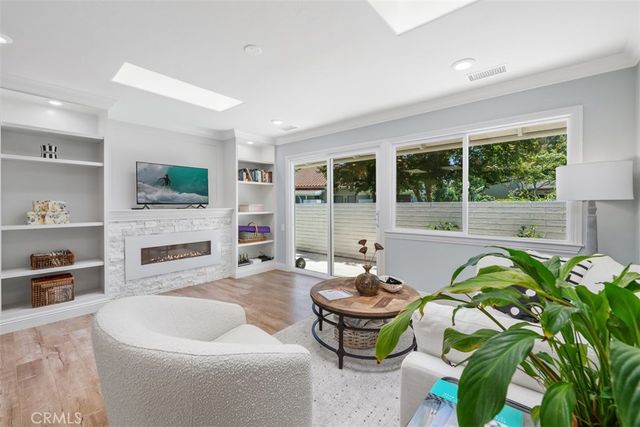 2046 Via Mariposa E P, Laguna Woods, CA 92637