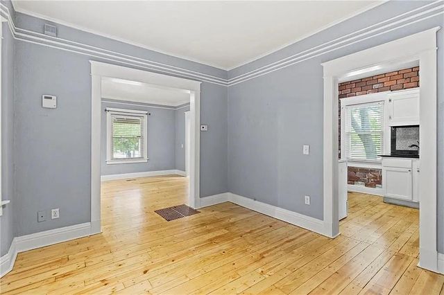 4401 Madison Avenue, Kansas City, MO 64111