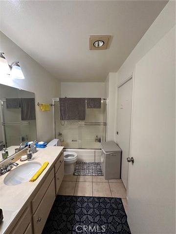 424 Orange Blossom 204, Irvine, CA 92618