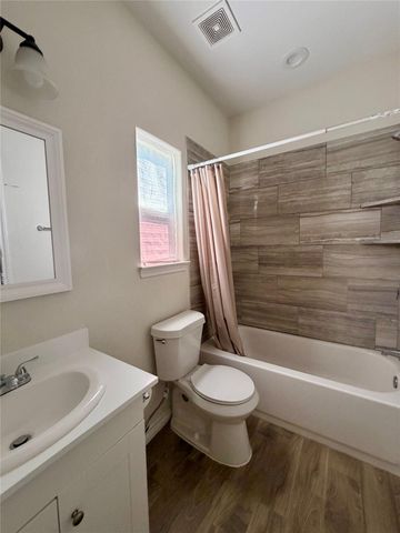 16601 E Ivanhoe, Montgomery, TX 77316