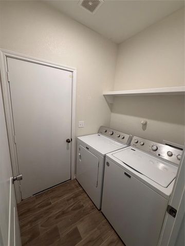 16601 E Ivanhoe, Montgomery, TX 77316