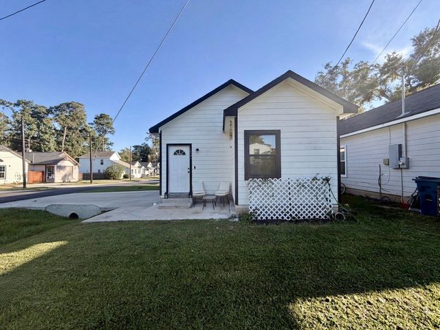 16601 E Ivanhoe, Montgomery, TX 77316