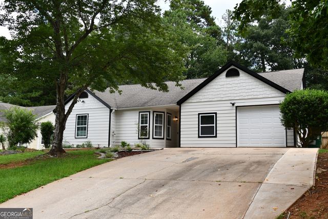 5932 Homestead Circle, Rex, GA 30273