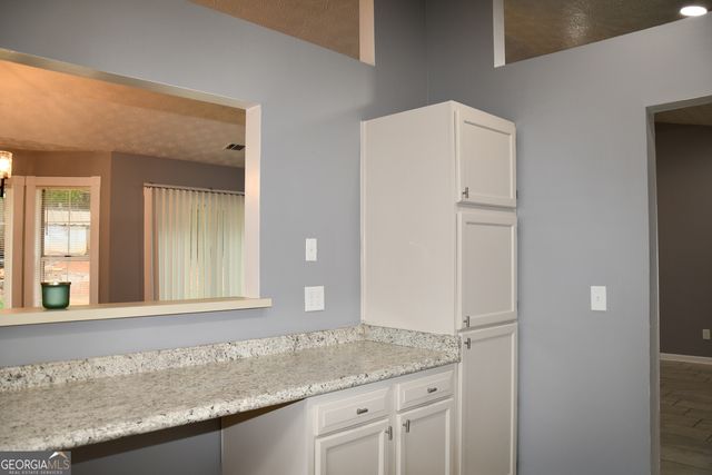 5932 Homestead Circle, Rex, GA 30273