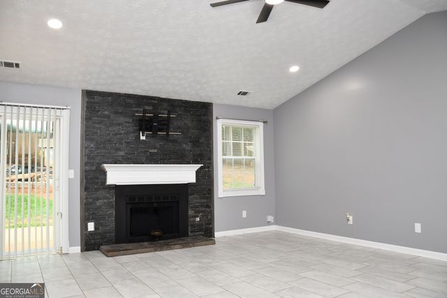 5932 Homestead Circle, Rex, GA 30273
