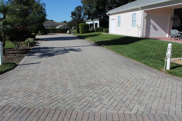 352 TRAVELERS DRIVE, Polk City, FL 33868