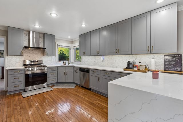 2164 Woodbine Drive, Canton, MI 48188