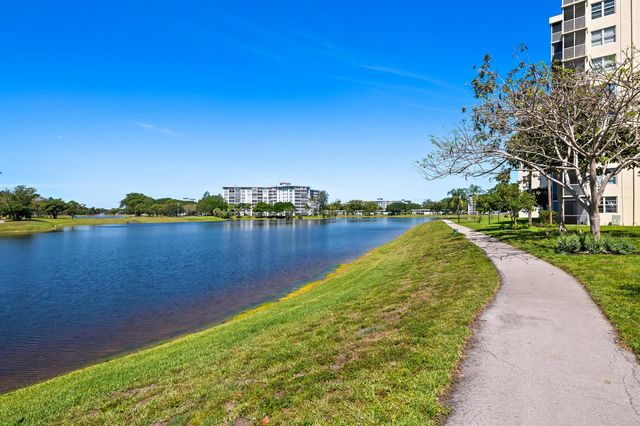 3095 N Course Drive 702, Pompano Beach, FL 33069