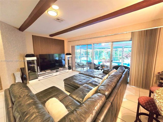 2630 Monroe St, Hollywood, FL 33020
