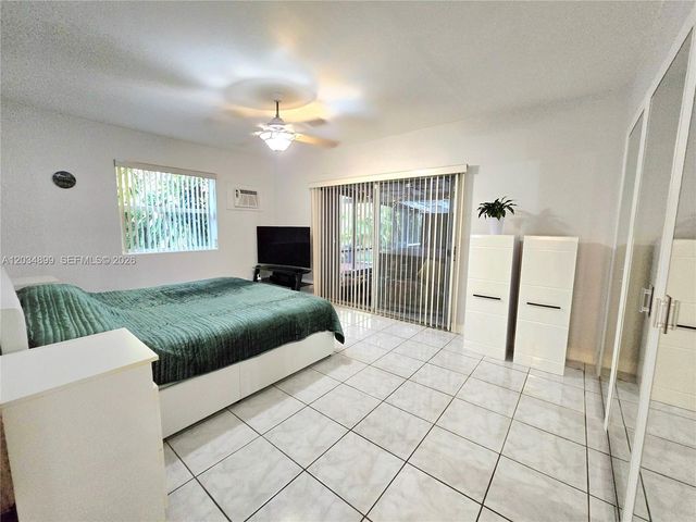 2630 Monroe St, Hollywood, FL 33020