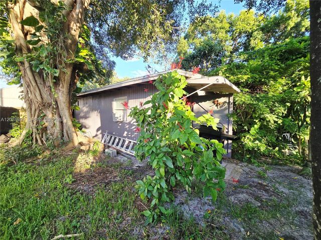 2630 Monroe St, Hollywood, FL 33020