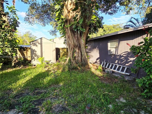 2630 Monroe St, Hollywood, FL 33020