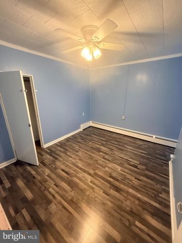 329 N FRONT ST, Minersville, PA 17954