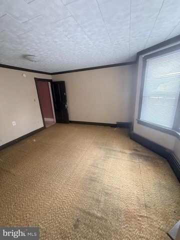 329 N FRONT ST, Minersville, PA 17954