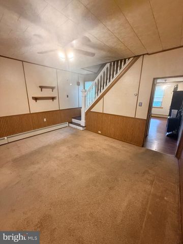 329 N FRONT ST, Minersville, PA 17954