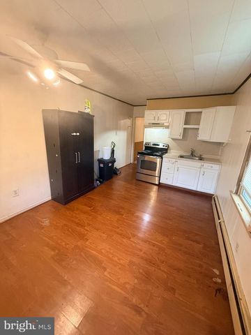 329 N FRONT ST, Minersville, PA 17954