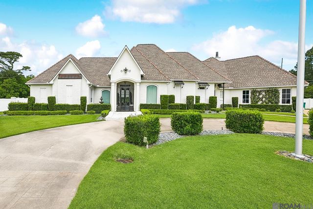 8200 Allen Dr, Denham Springs, LA 70726