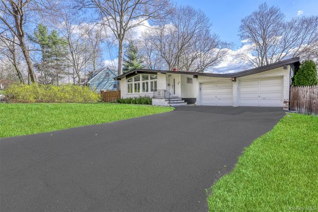 16 S Lexow Avenue, Nanuet, NY 10954
